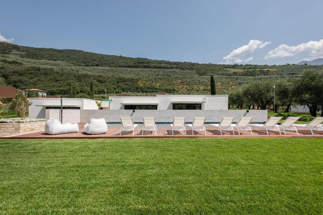 Oleeva Garda Living - Adults Only Bed & Breakfast Riva del Garda Exterior photo