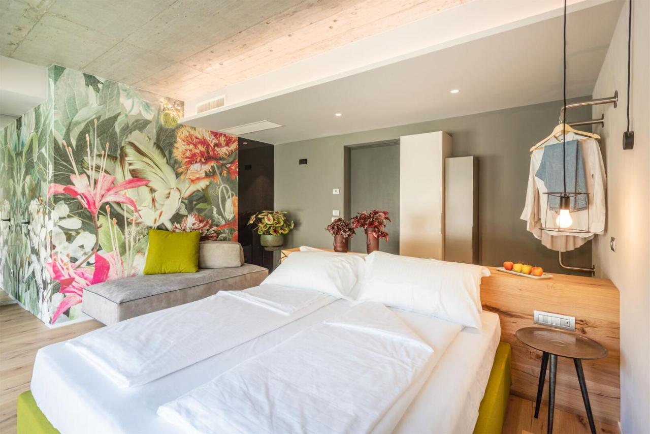 Oleeva Garda Living - Adults Only Bed & Breakfast Riva del Garda Exterior photo