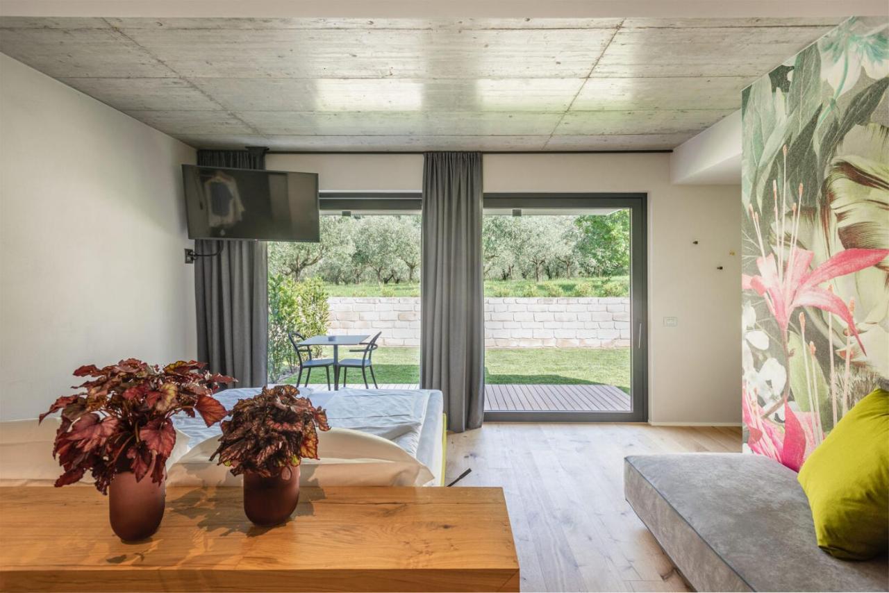 Oleeva Garda Living - Adults Only Bed & Breakfast Riva del Garda Exterior photo